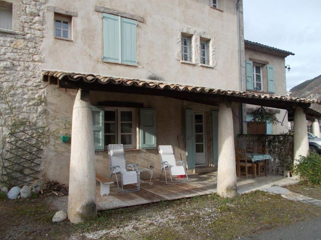 Studio Massacan Entrevaux Luaran gambar