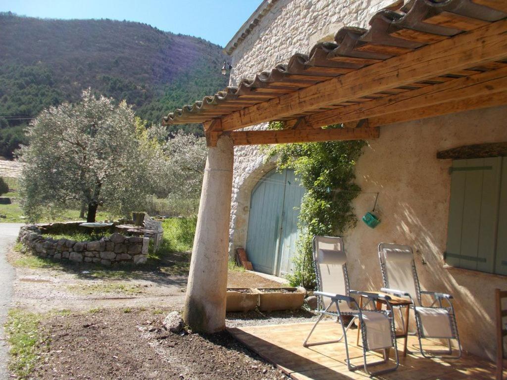 Studio Massacan Entrevaux Luaran gambar