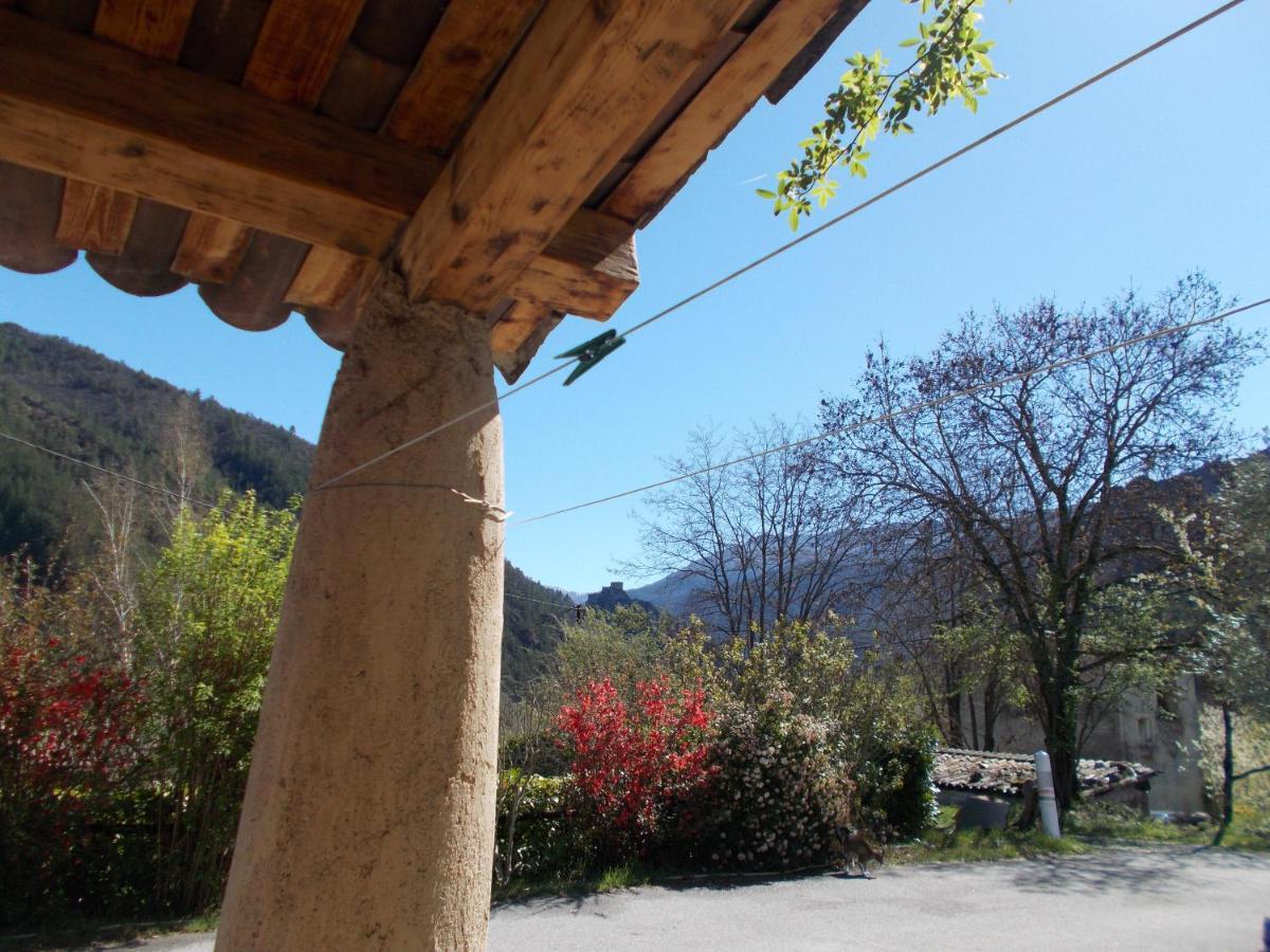 Studio Massacan Entrevaux Luaran gambar